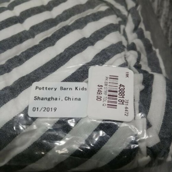 Emily & Meritt For Pottery Barn Kids Ruffle Candy Stripe Toddler Quilt NEW Blue - Picture 4 of 4